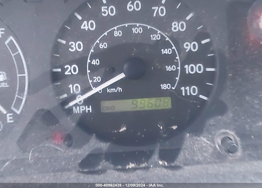 2000 CHEVROLET GEO PRIZM LSI VIN: 1Y1SK5282YZ417674