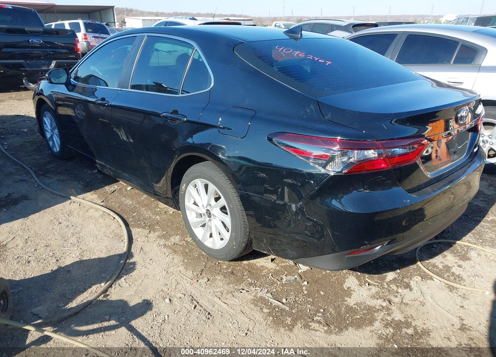 2024 TOYOTA CAMRY LE VIN: 4T1C11AK3RU861657
