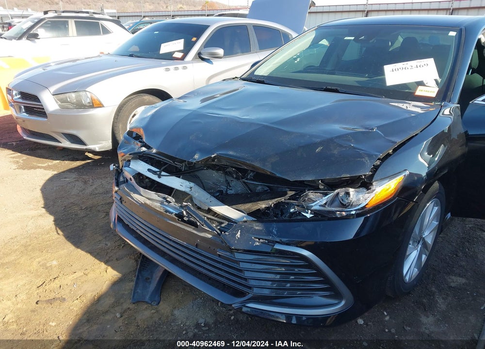 2024 TOYOTA CAMRY LE VIN: 4T1C11AK3RU861657