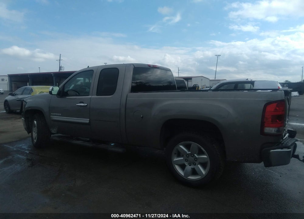 2013 GMC SIERRA 1500 SLE VIN: 1GTR1VE07DZ104755