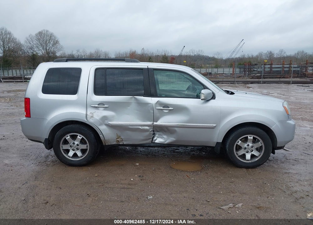 2010 HONDA PILOT TOURING VIN: 5FNYF4H99AB039510