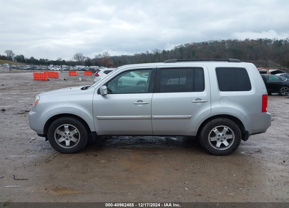 2010 HONDA PILOT TOURING VIN: 5FNYF4H99AB039510