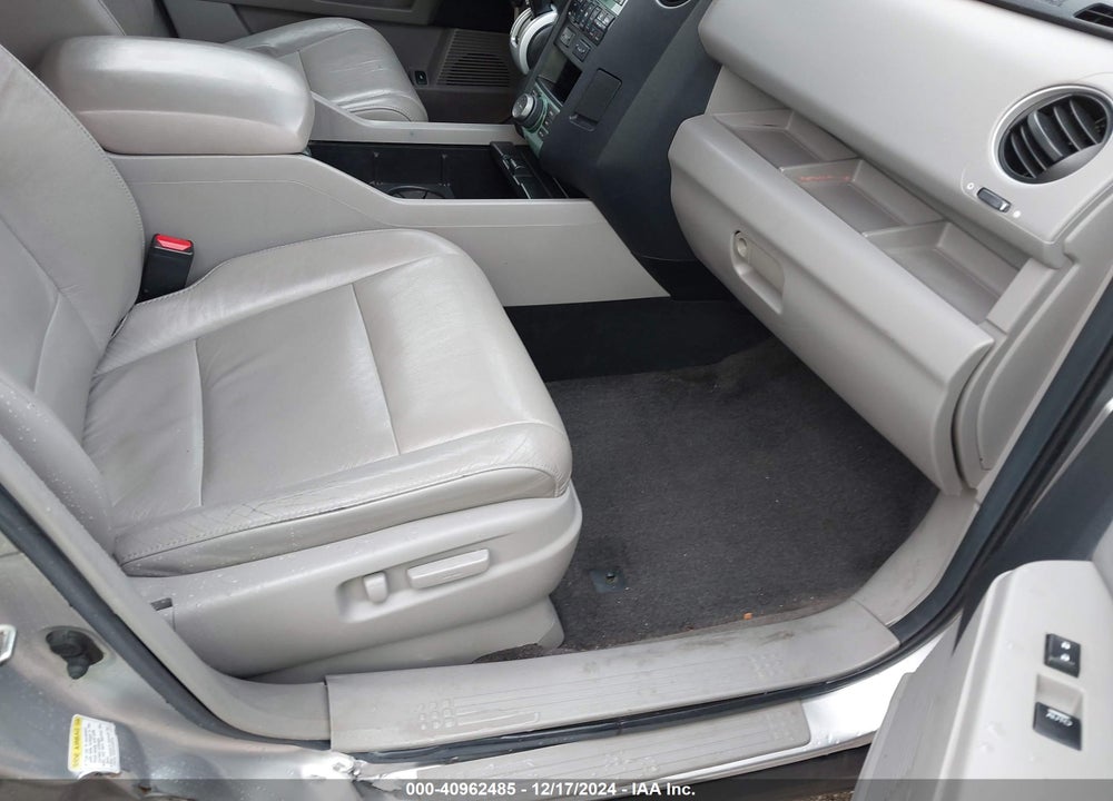 2010 HONDA PILOT TOURING VIN: 5FNYF4H99AB039510