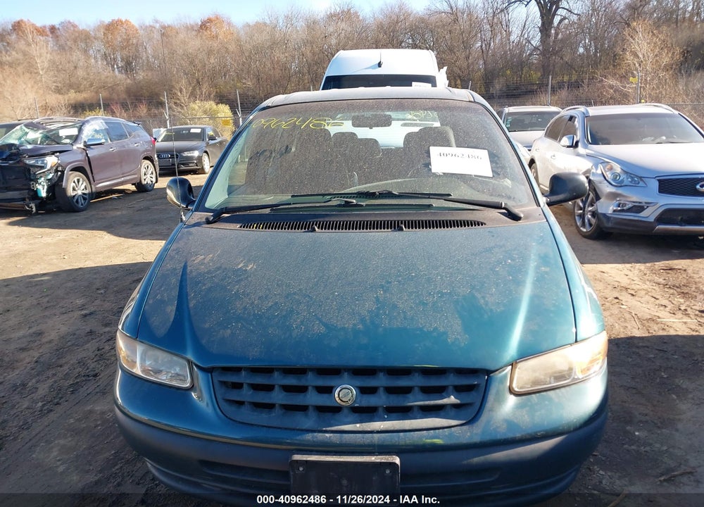 2000 CHRYSLER VOYAGER VIN: 2C4FJ25B7YR898904