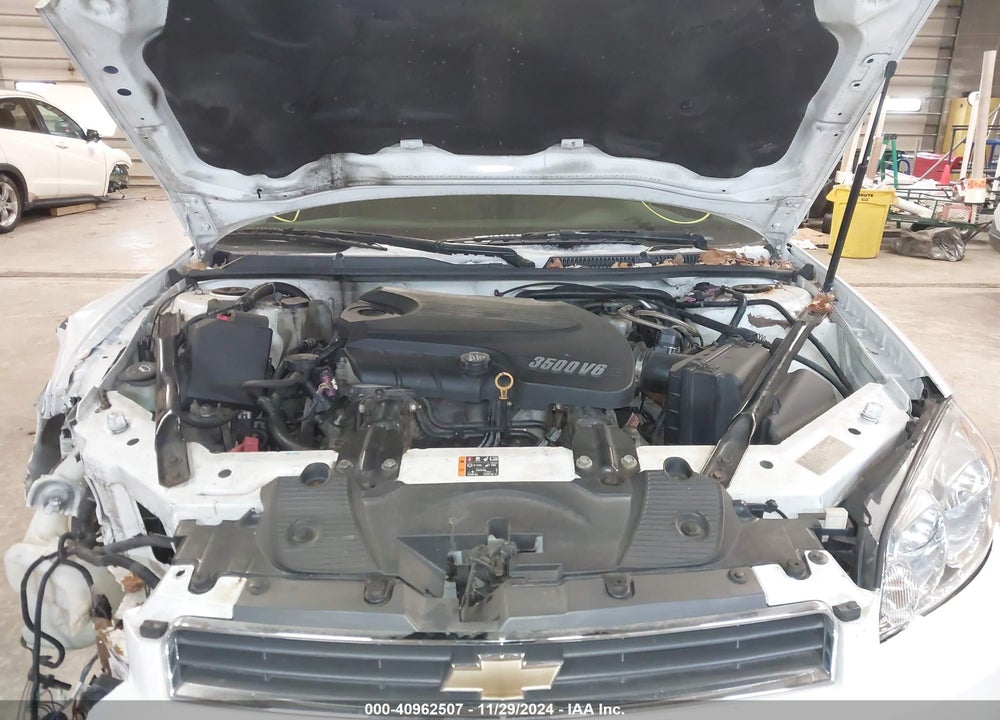 2011 CHEVROLET IMPALA LT VIN: 2G1WG5EK8B1333320