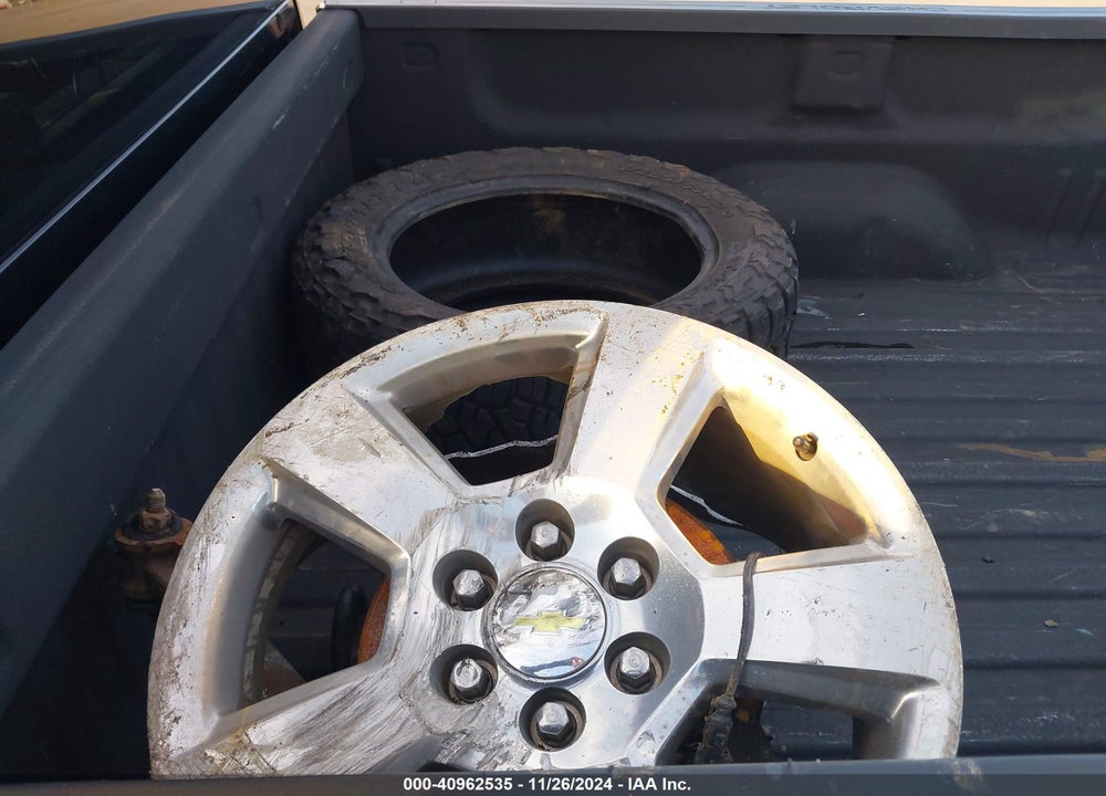 2015 CHEVROLET SILVERADO 1500 1LT VIN: 1GCVKREC0FZ157801