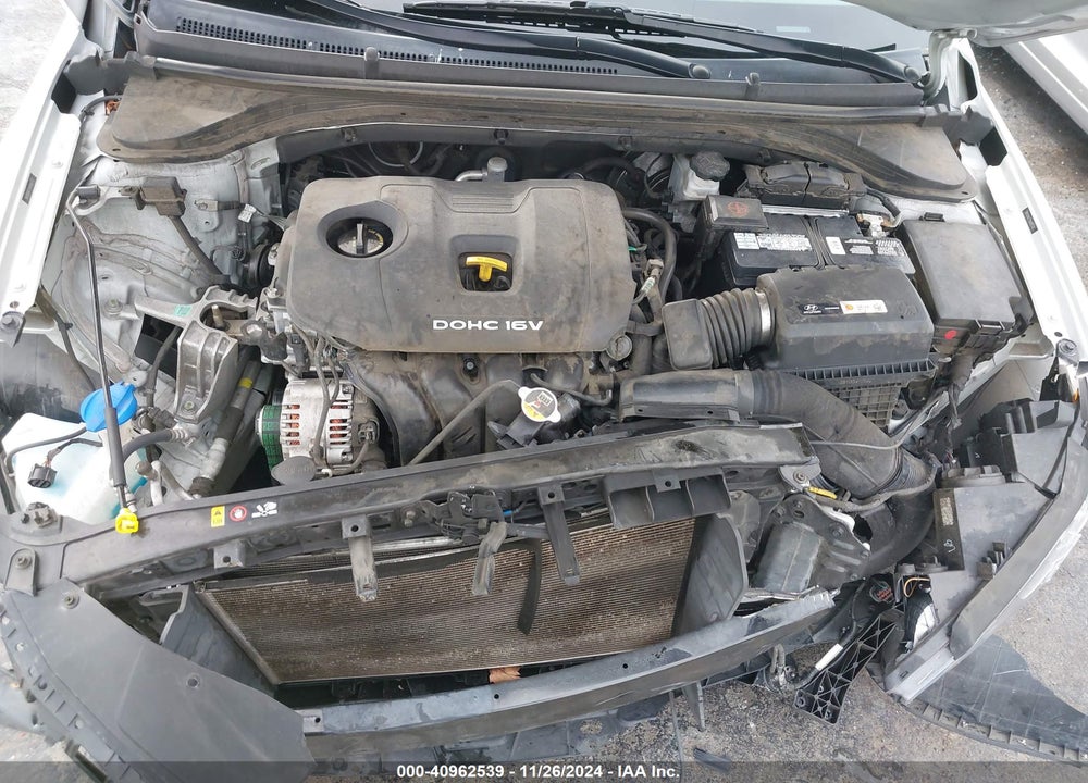 2017 HYUNDAI ELANTRA SE VIN: 5NPD84LF2HH065707