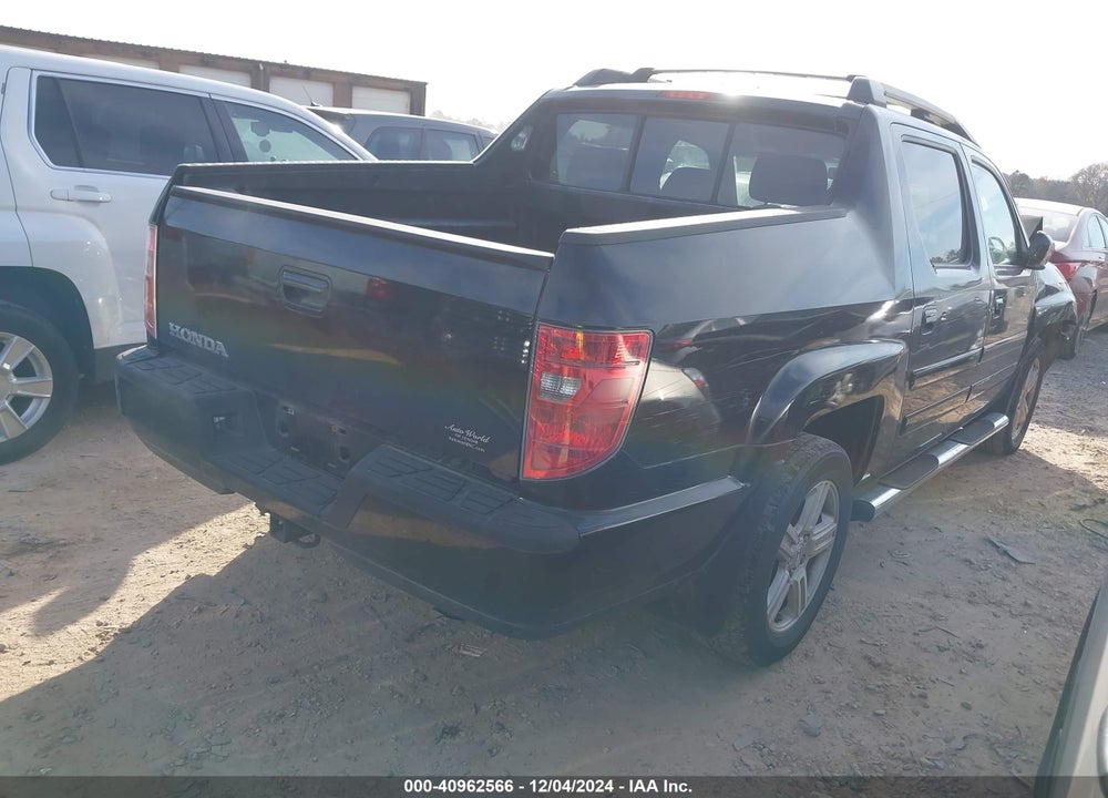 2011 HONDA RIDGELINE RTL VIN: 5FPYK1F57BB003253
