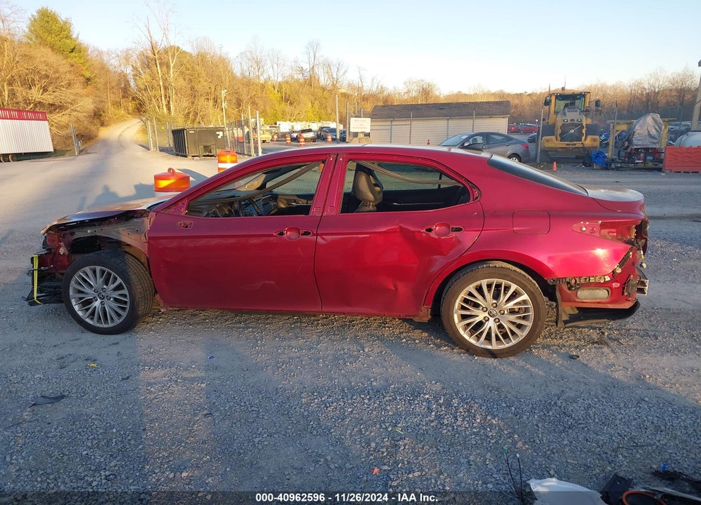 2020 TOYOTA CAMRY XLE VIN: 4T1F11AK1LU503641