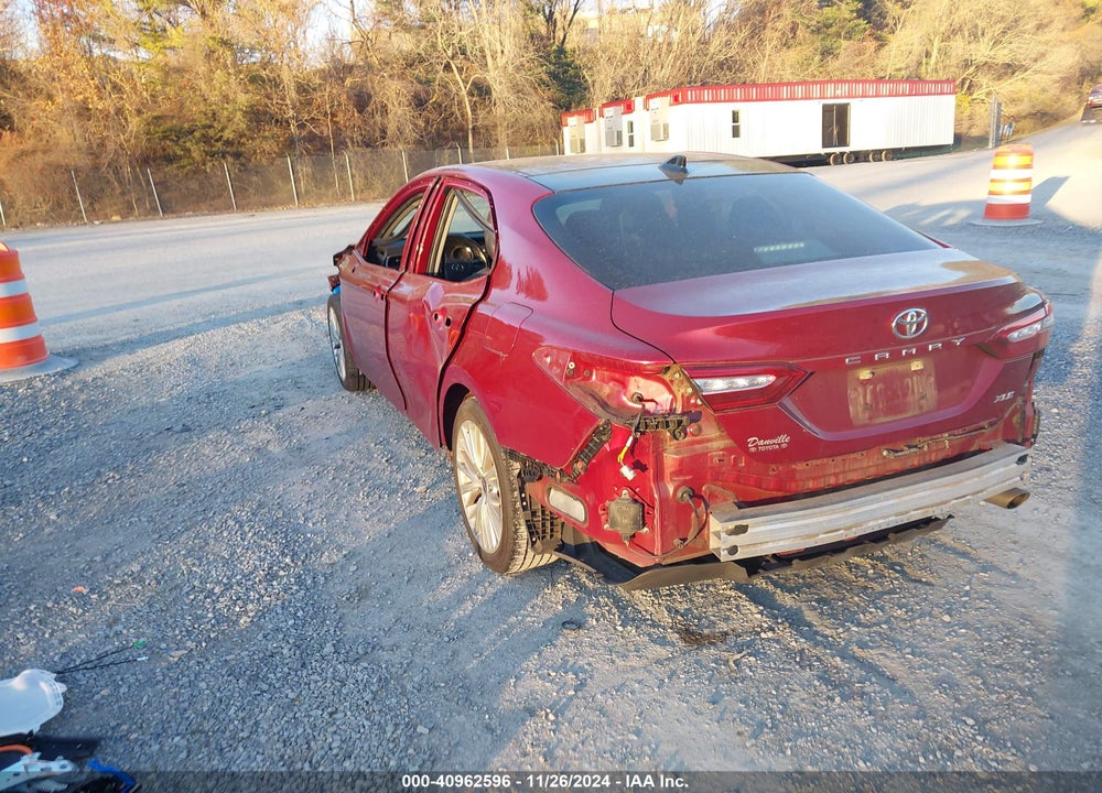 2020 TOYOTA CAMRY XLE VIN: 4T1F11AK1LU503641