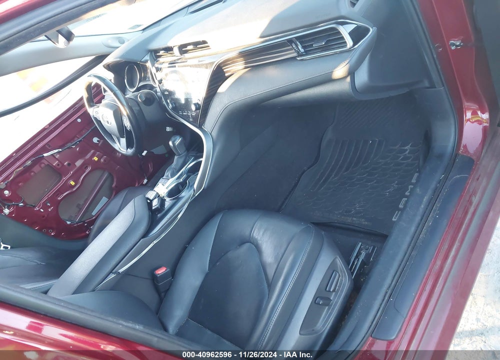 2020 TOYOTA CAMRY XLE VIN: 4T1F11AK1LU503641