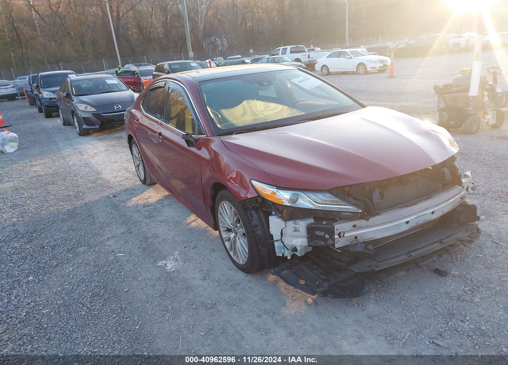 2020 TOYOTA CAMRY XLE VIN: 4T1F11AK1LU503641
