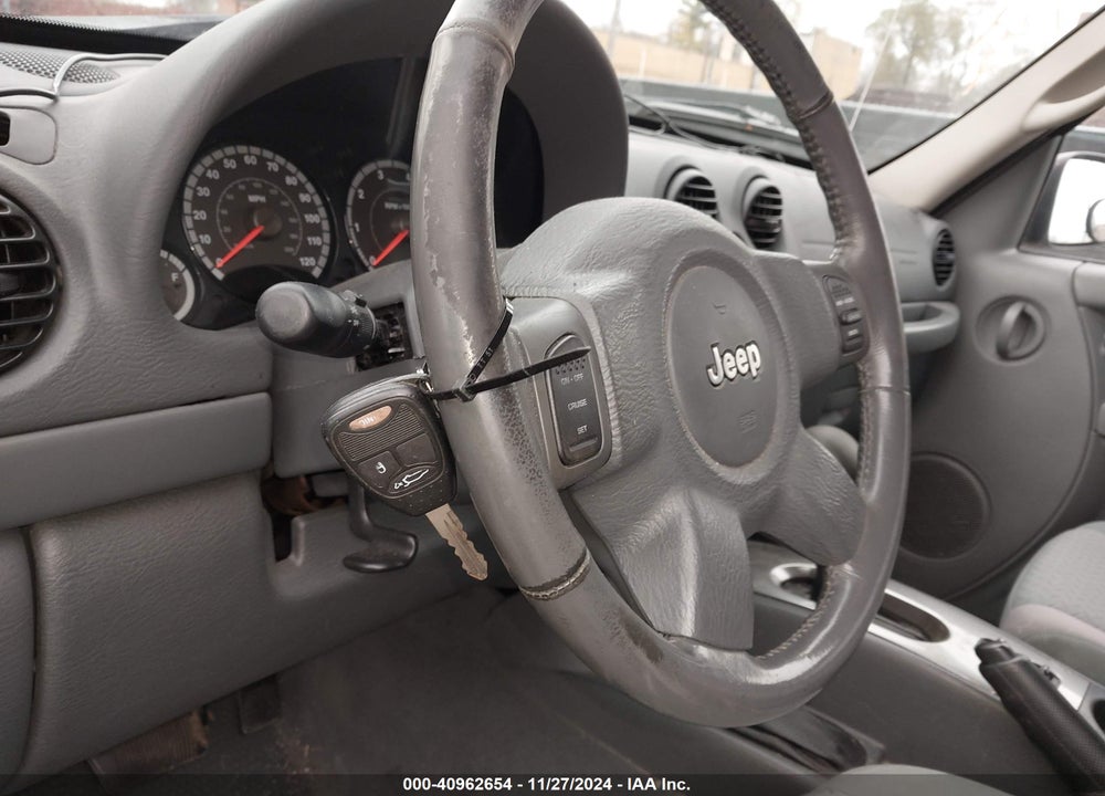 2005 JEEP LIBERTY RENEGADE VIN: 1J4GL38K25W723196