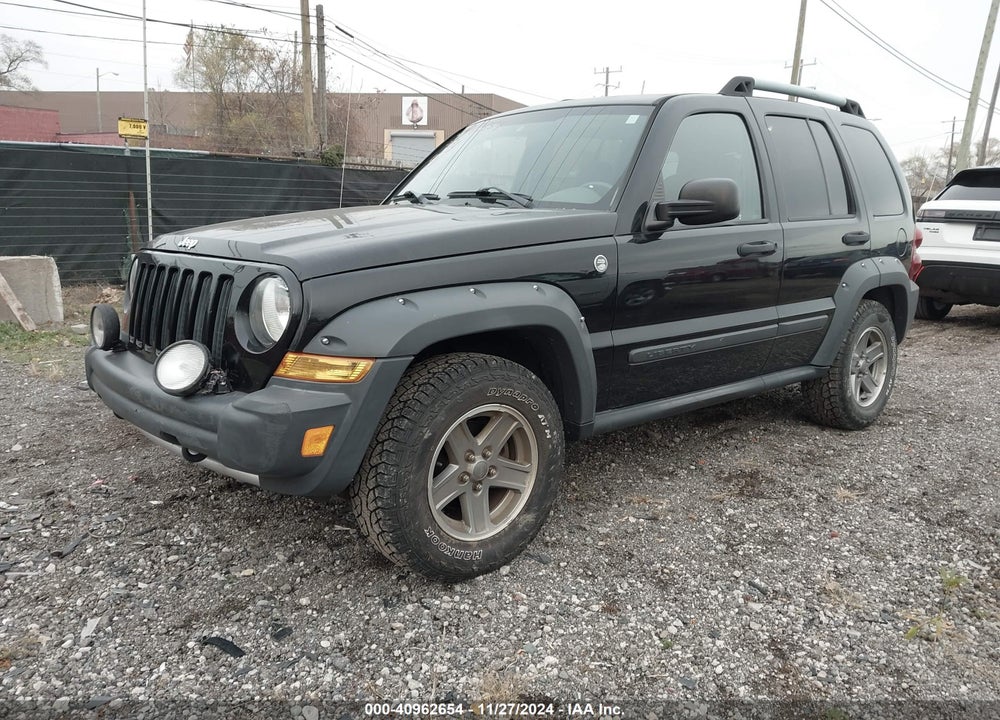 2005 JEEP LIBERTY RENEGADE VIN: 1J4GL38K25W723196