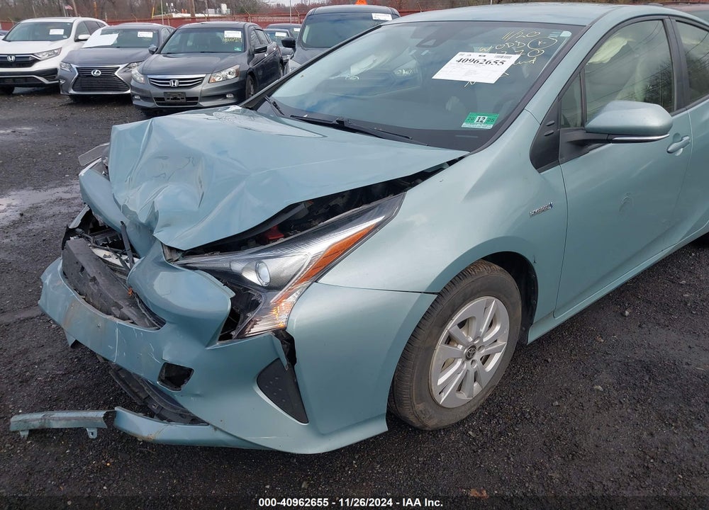 2017 TOYOTA PRIUS TWO VIN: JTDKBRFUXH3024530