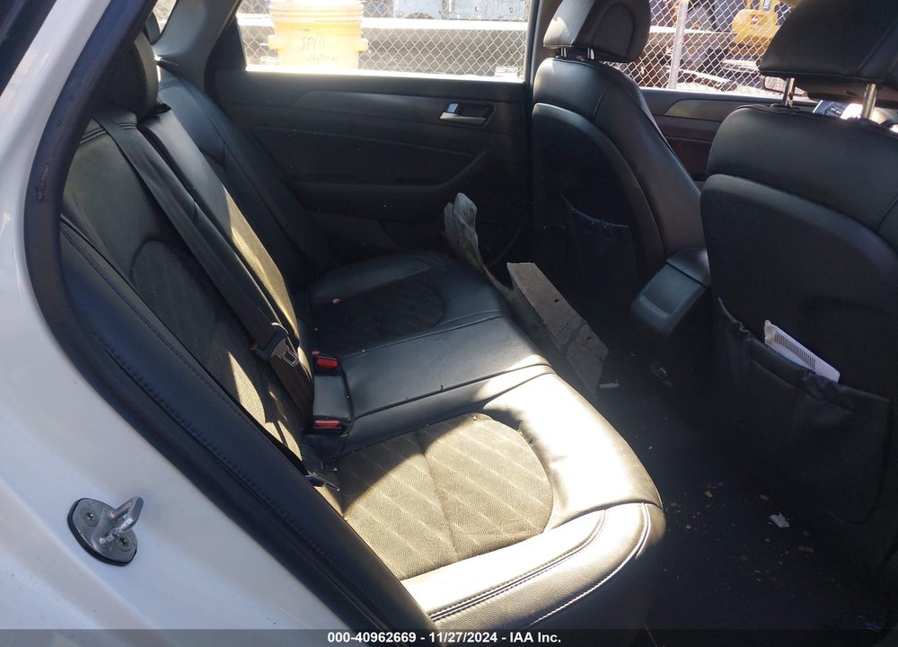 2017 HYUNDAI SONATA SPORT VIN: 5NPE34AF8HH484179
