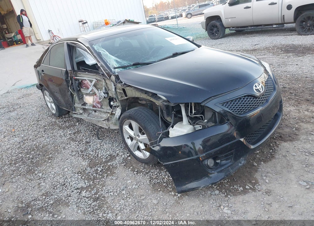2011 TOYOTA CAMRY SE VIN: 4T1BF3EK8BU209061