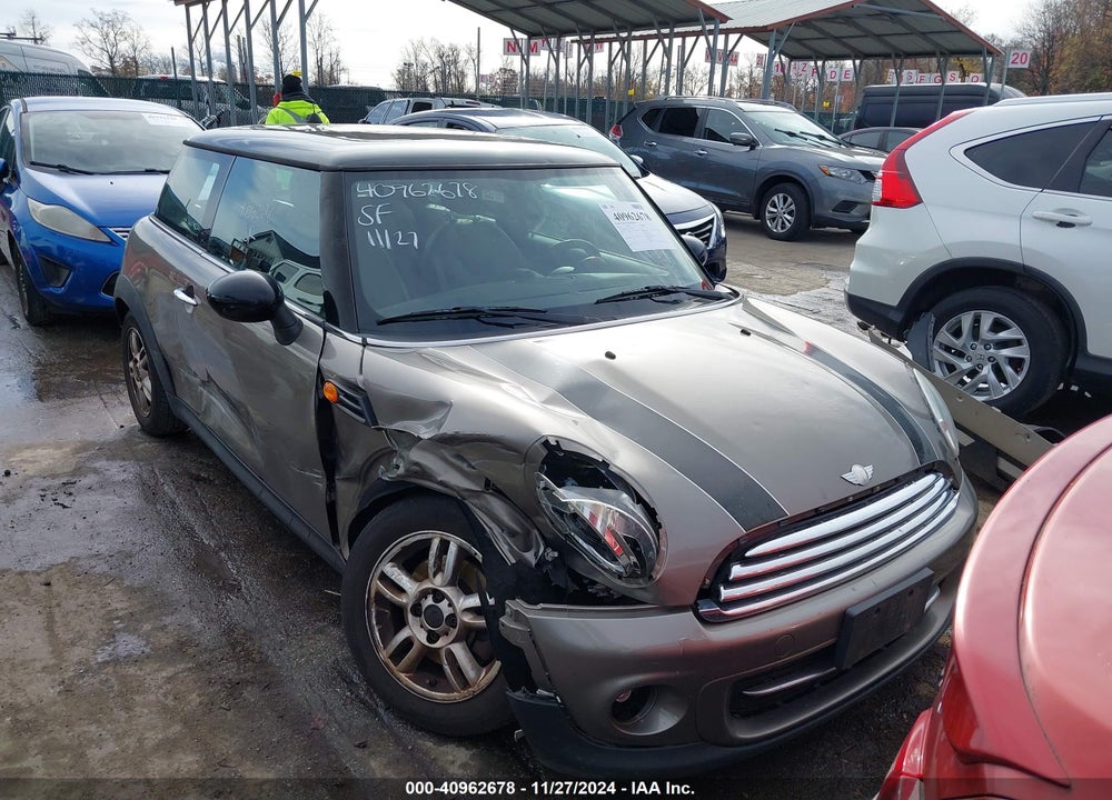2012 MINI COOPER VIN: WMWSU3C54CT256843