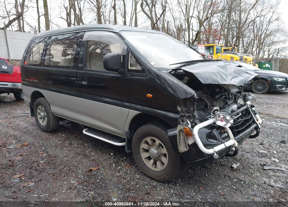 1994 MITSUBISHI VAN VIN: PE8W0016036