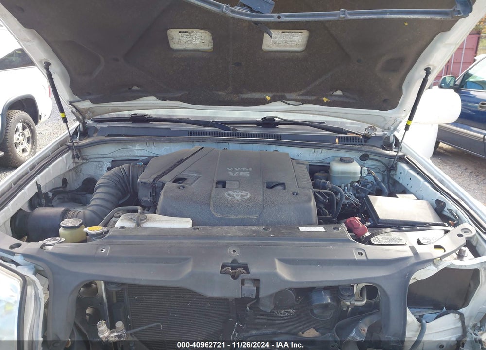 2007 TOYOTA 4RUNNER LIMITED V6 VIN: JTEBU17R870121503