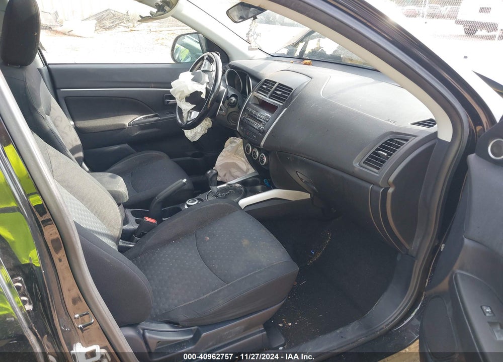 2011 MITSUBISHI OUTLANDER SPORT SE VIN: JA4AR4AU3BZ012137