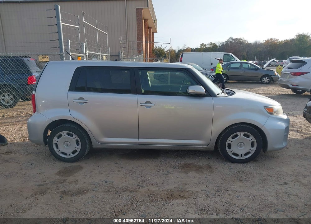 2013 SCION XB VIN: JTLZE4FE4DJ032716