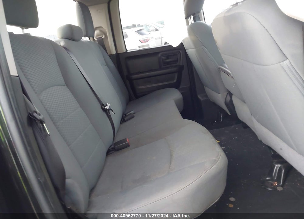 2015 RAM 1500 EXPRESS VIN: 1C6RR7FG8FS718233