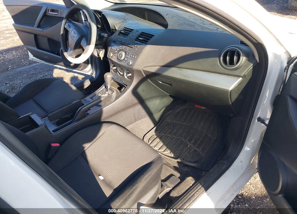 2012 MAZDA 3 I SPORT VIN: JM1BL1UG3C1517997