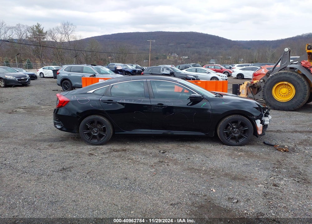2017 HONDA CIVIC LX VIN: 2HGFC2F55HH557981