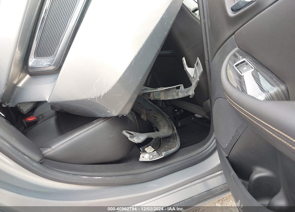 2017 CHEVROLET IMPALA 1LT VIN: 2G1105S34H9196785