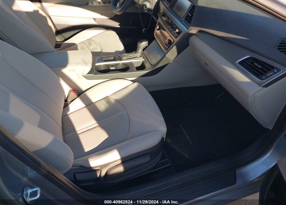 2017 HYUNDAI SONATA ECO VIN: 5NPE24AAXHH459663