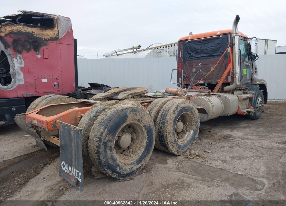 2017 MACK PINNACLE VIN: 1M1AW02Y2HM081996