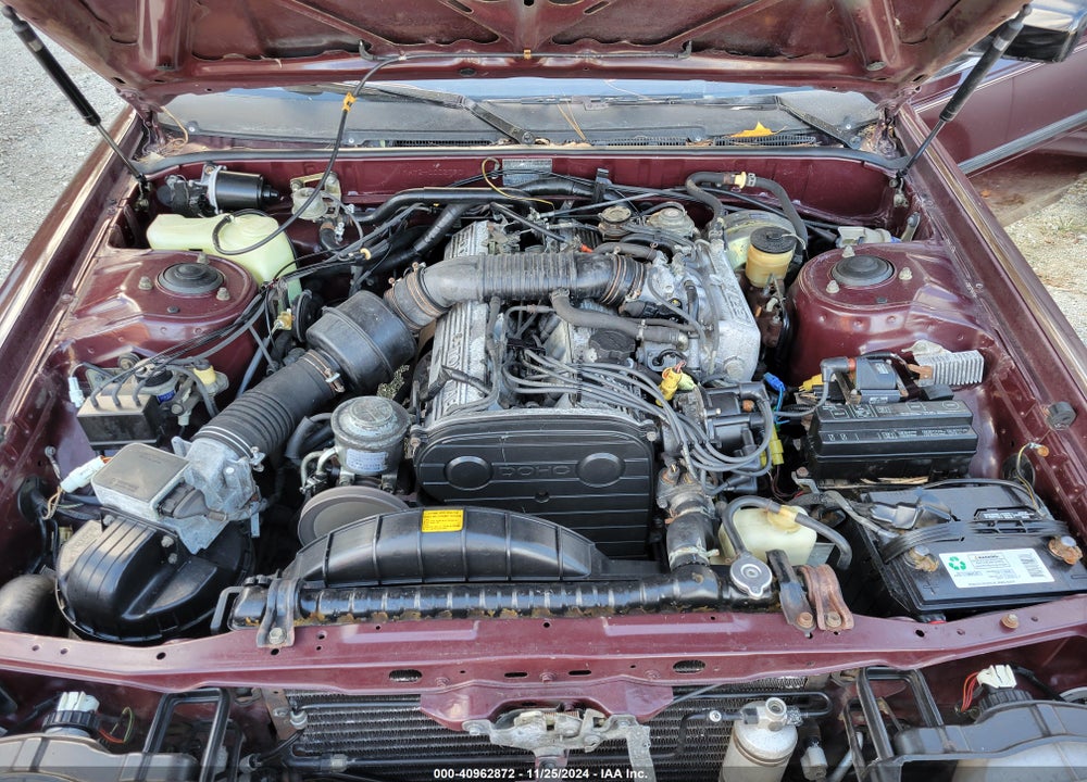 1985 TOYOTA CRESSIDA VIN: JT2MX72W7F0002790