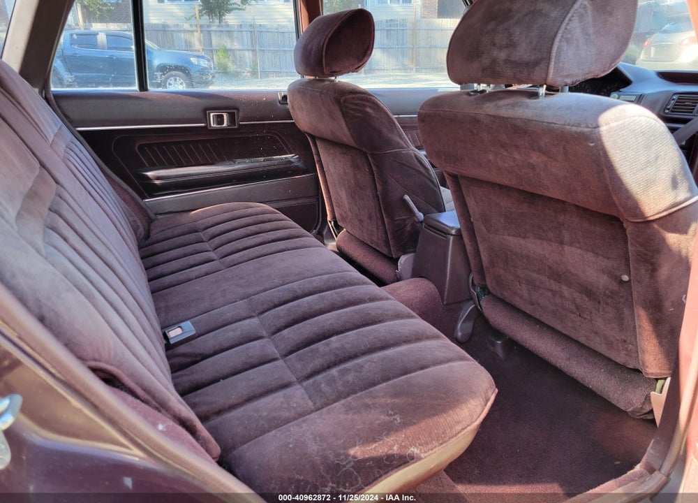 1985 TOYOTA CRESSIDA VIN: JT2MX72W7F0002790
