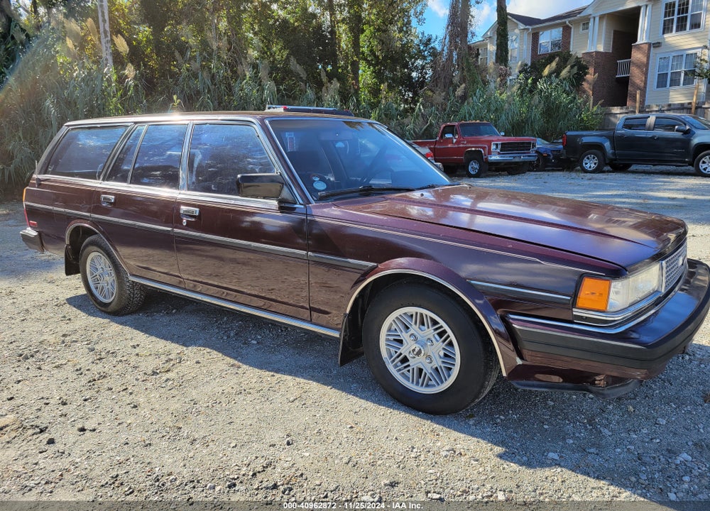1985 TOYOTA CRESSIDA VIN: JT2MX72W7F0002790
