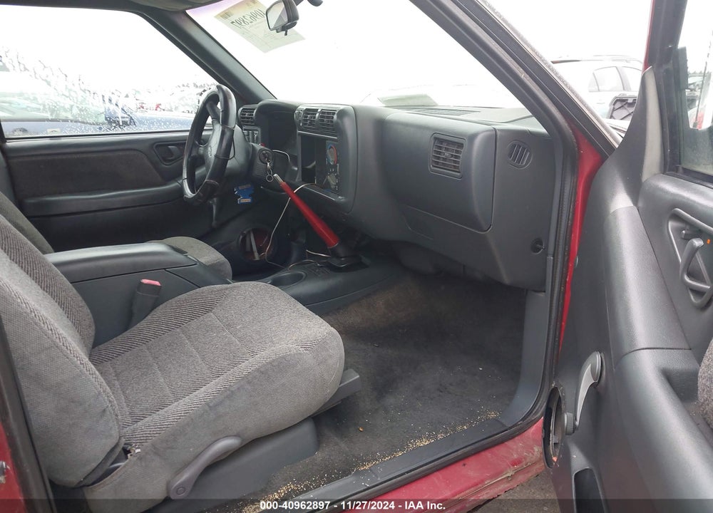 1997 CHEVROLET T10 LS SPORTSIDE VIN: 1GCDT19X5V8125454