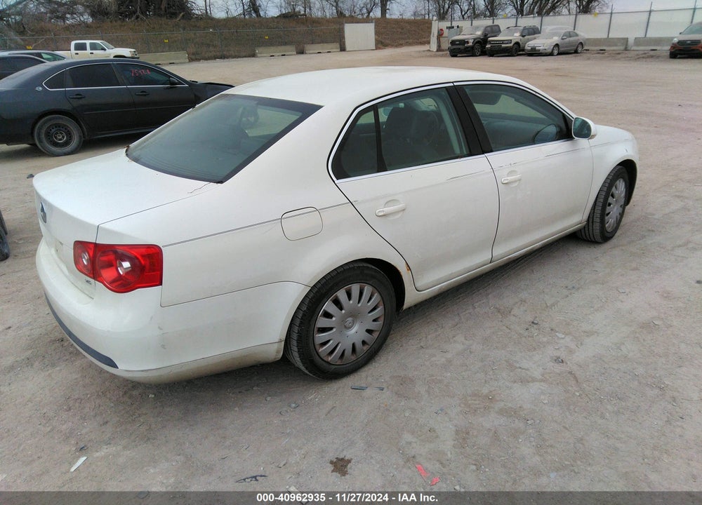 2005 VOLKSWAGEN JETTA 2.5 VIN: 3VWRF71K75M620599