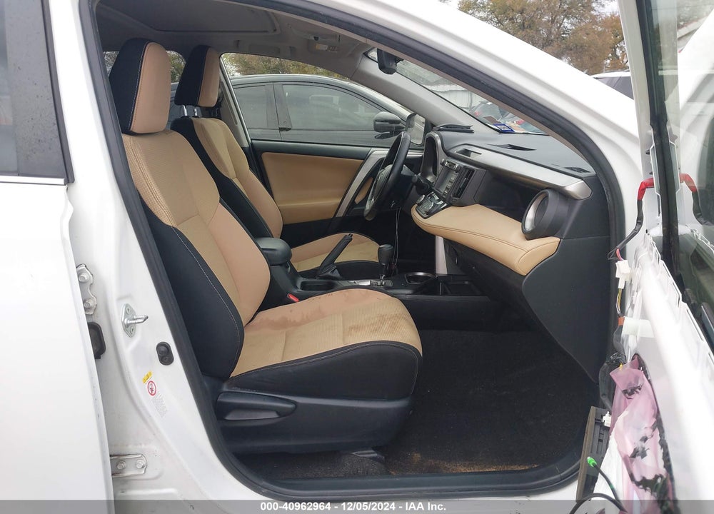 2018 TOYOTA RAV4 HYBRID XLE VIN: JTMRJREV5JD181250