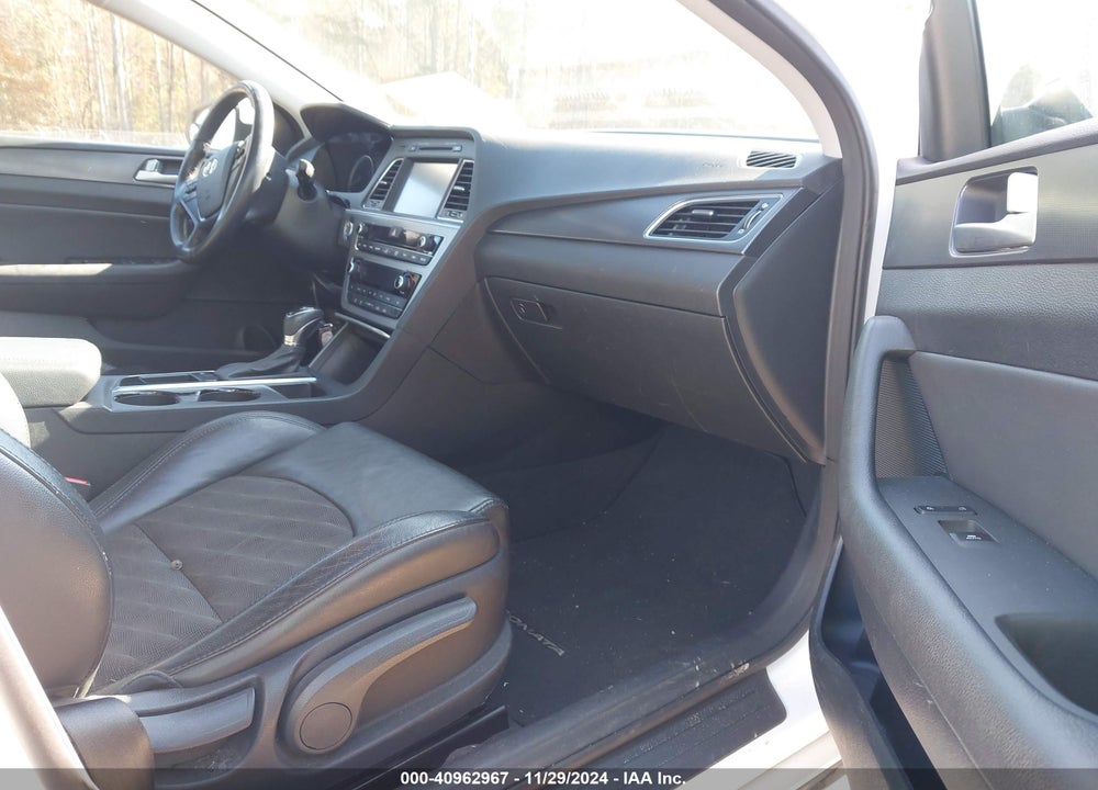 2015 HYUNDAI SONATA SPORT VIN: 5NPE34AF6FH127712