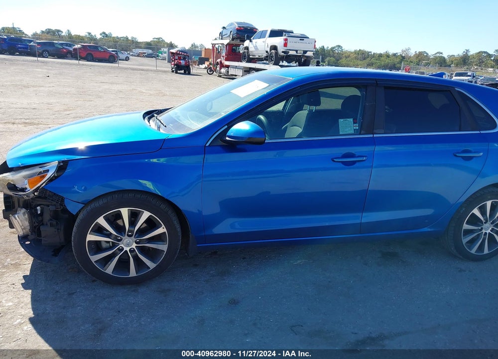 2018 HYUNDAI ELANTRA GT VIN: KMHH35LE2JU011991
