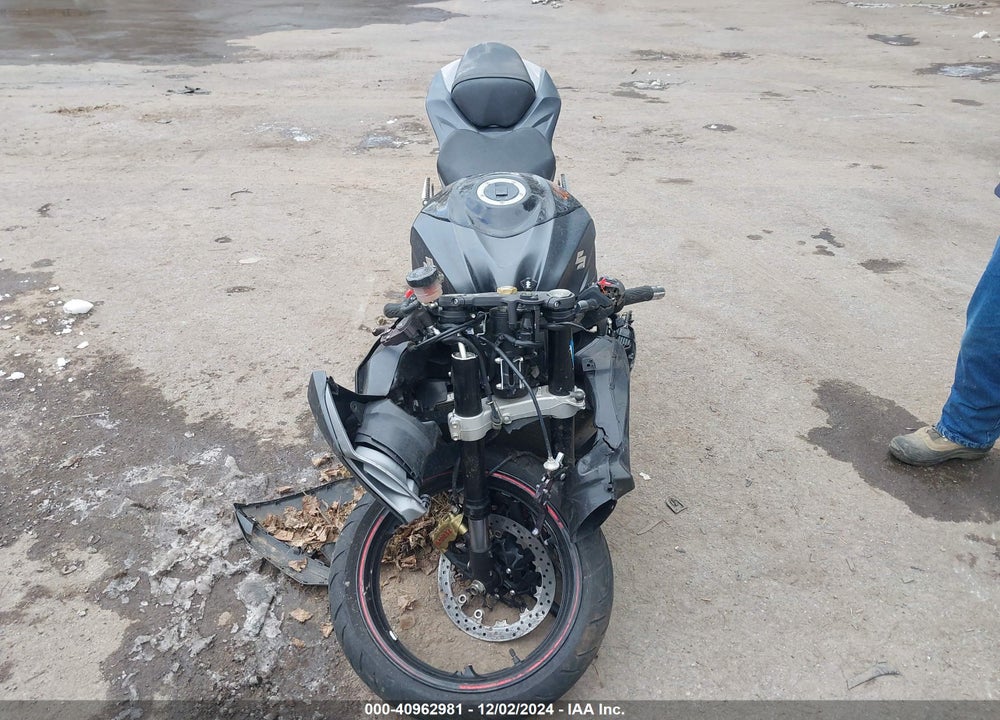 2012 SUZUKI GSX-R1000 VIN: JS1GT78A8C2100944