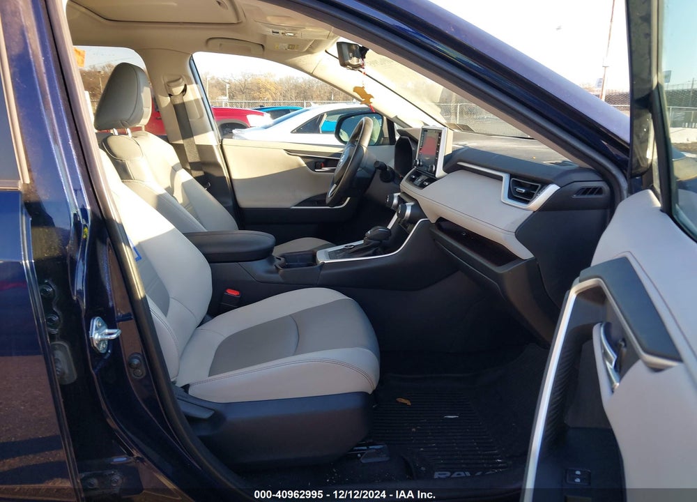 2019 TOYOTA RAV4 HYBRID LIMITED VIN: 2T3DWRFV2KW042692