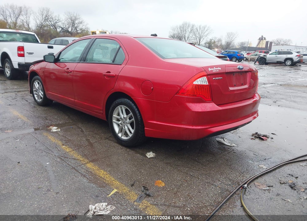 2010 FORD FUSION S VIN: 3FAHP0GA3AR276256