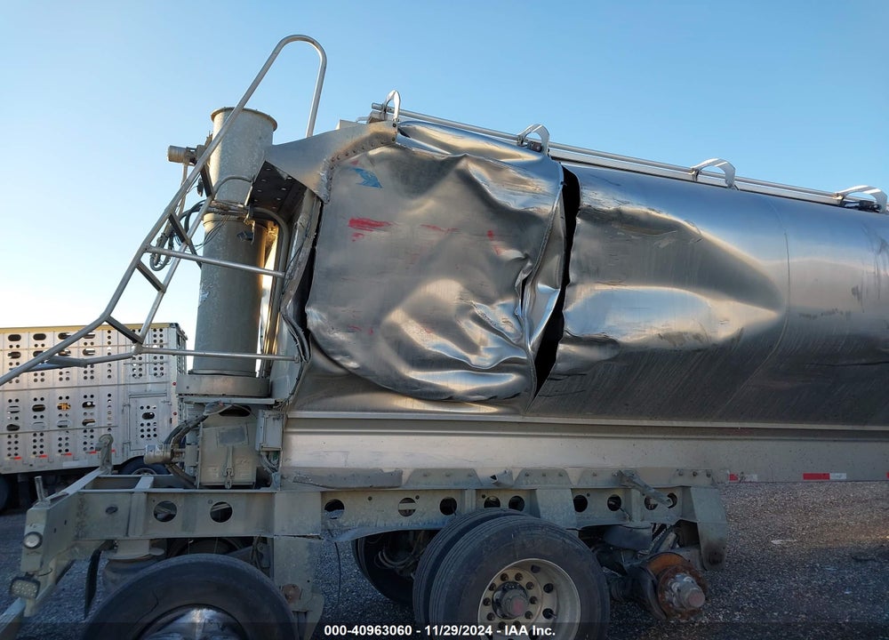 2022 WALLINGA 53" BULK FEED TRAILER VIN: 1W9KT4530NW576012