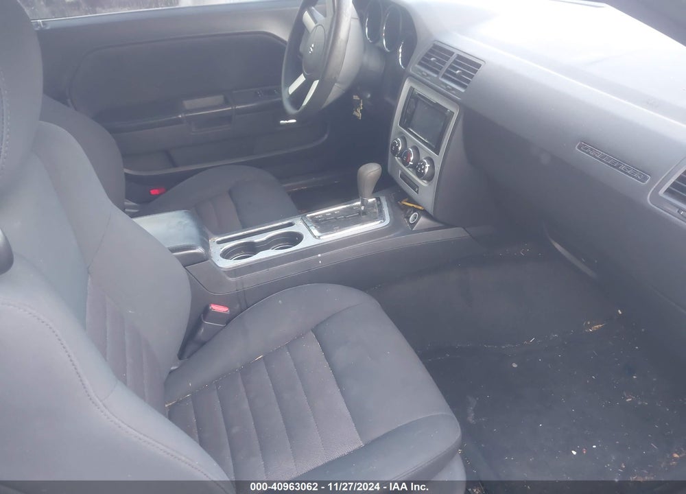 2010 DODGE CHALLENGER SE VIN: 2B3CJ4DV8AH131151