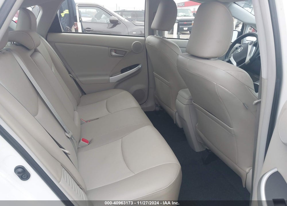 2015 TOYOTA PRIUS FOUR VIN: JTDKN3DU1F0442884