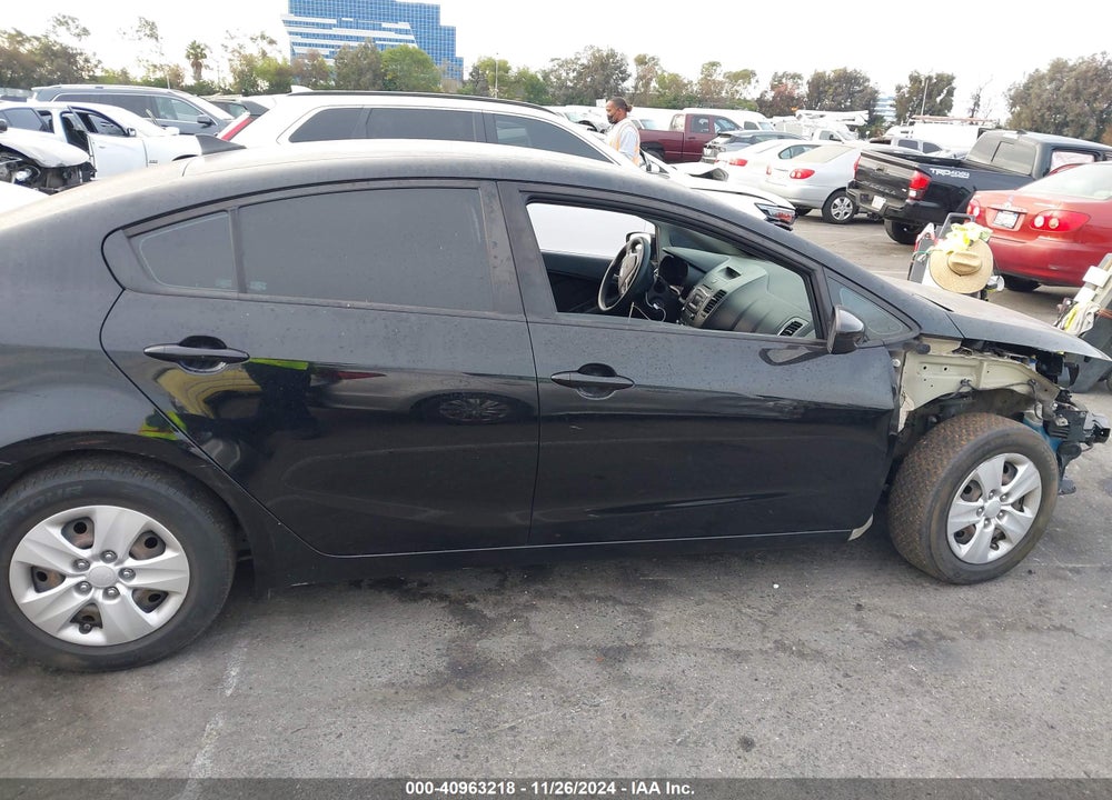 2017 KIA FORTE LX VIN: 3KPFK4A78HE151775