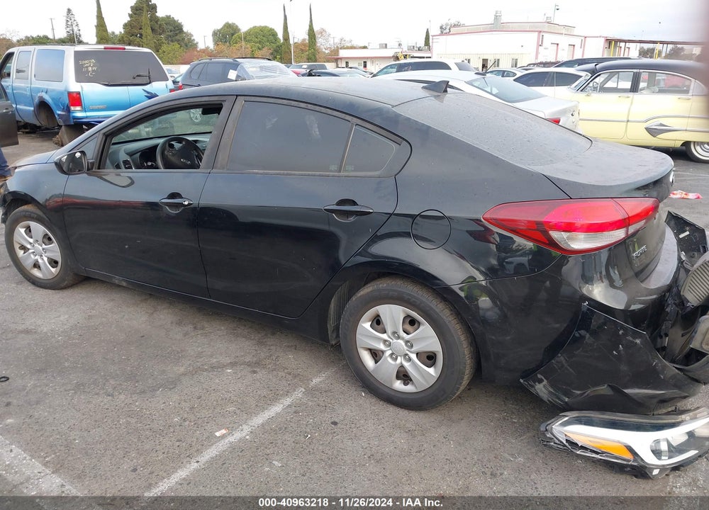 2017 KIA FORTE LX VIN: 3KPFK4A78HE151775