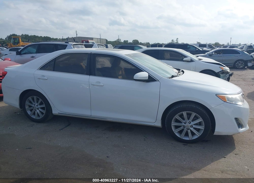 2014 TOYOTA CAMRY XLE VIN: 4T4BF1FK2ER399758