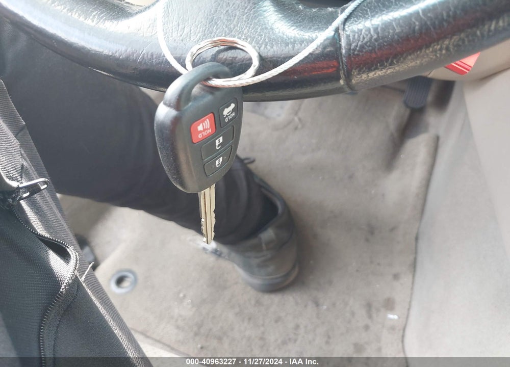 2014 TOYOTA CAMRY XLE VIN: 4T4BF1FK2ER399758